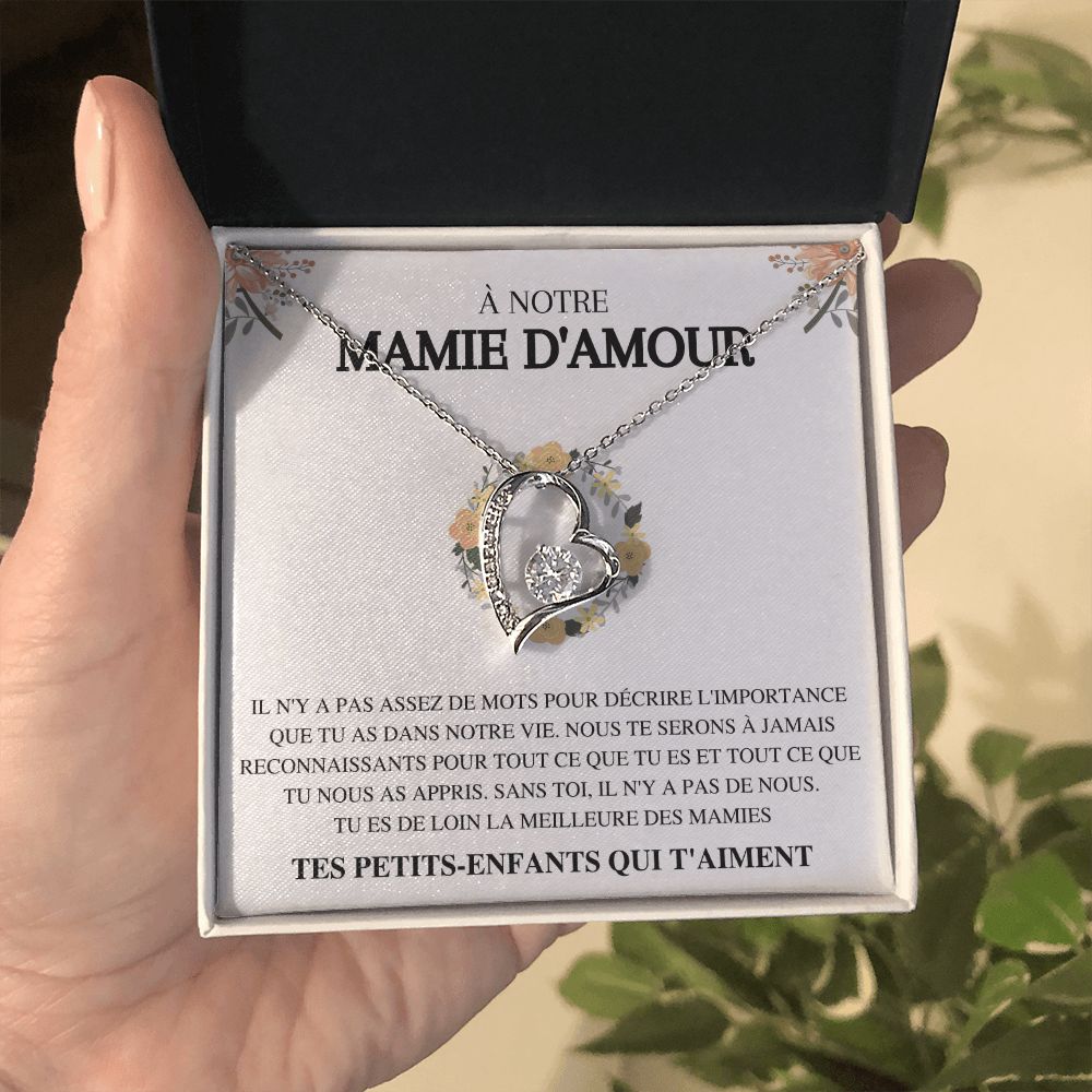 Mamie's Love Pendant - Joeve